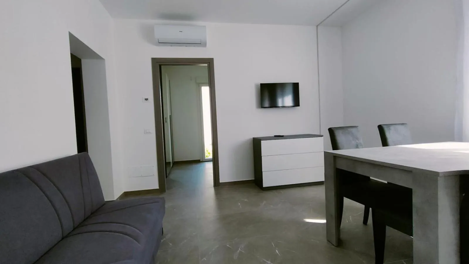 Villa Borghesi Suites Fronte Mare By Affitti Brevi 리미니 아파트