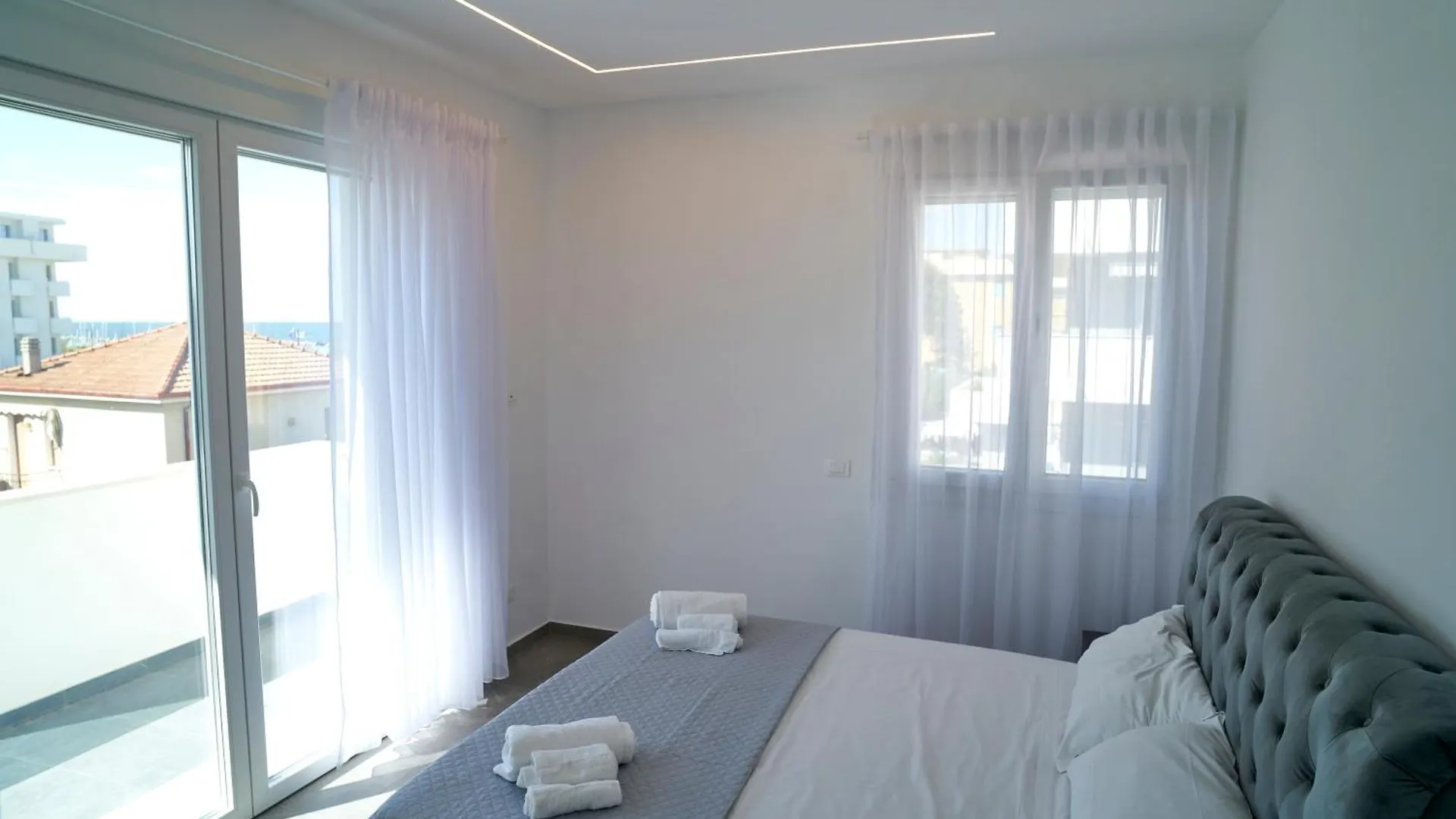 Villa Borghesi Suites Fronte Mare Rimini 0*,