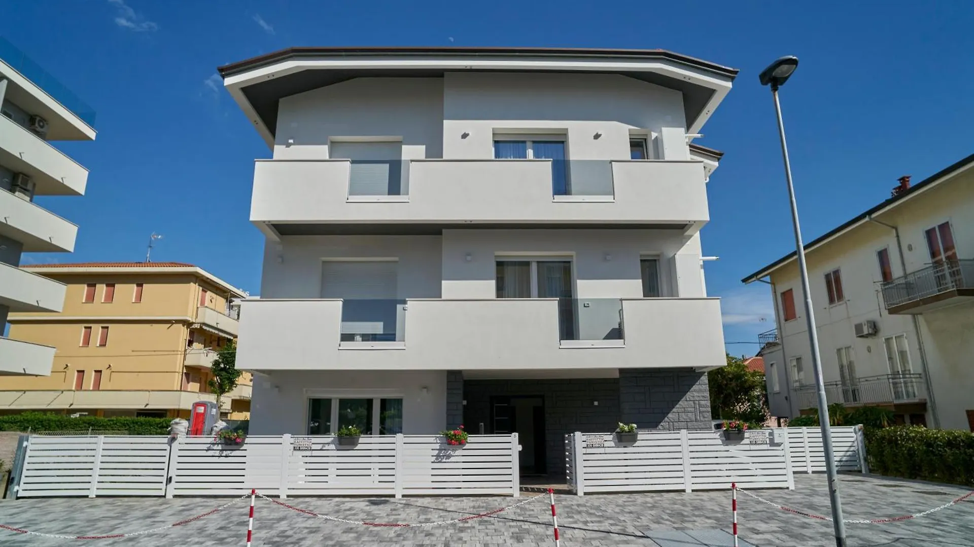 Villa Borghesi Suites Fronte Mare Rimini Lejlighed